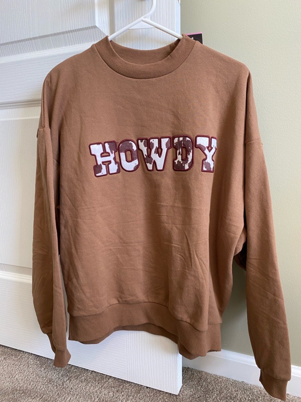 Howdy Graphic Pullover Sweatshirt - Brown